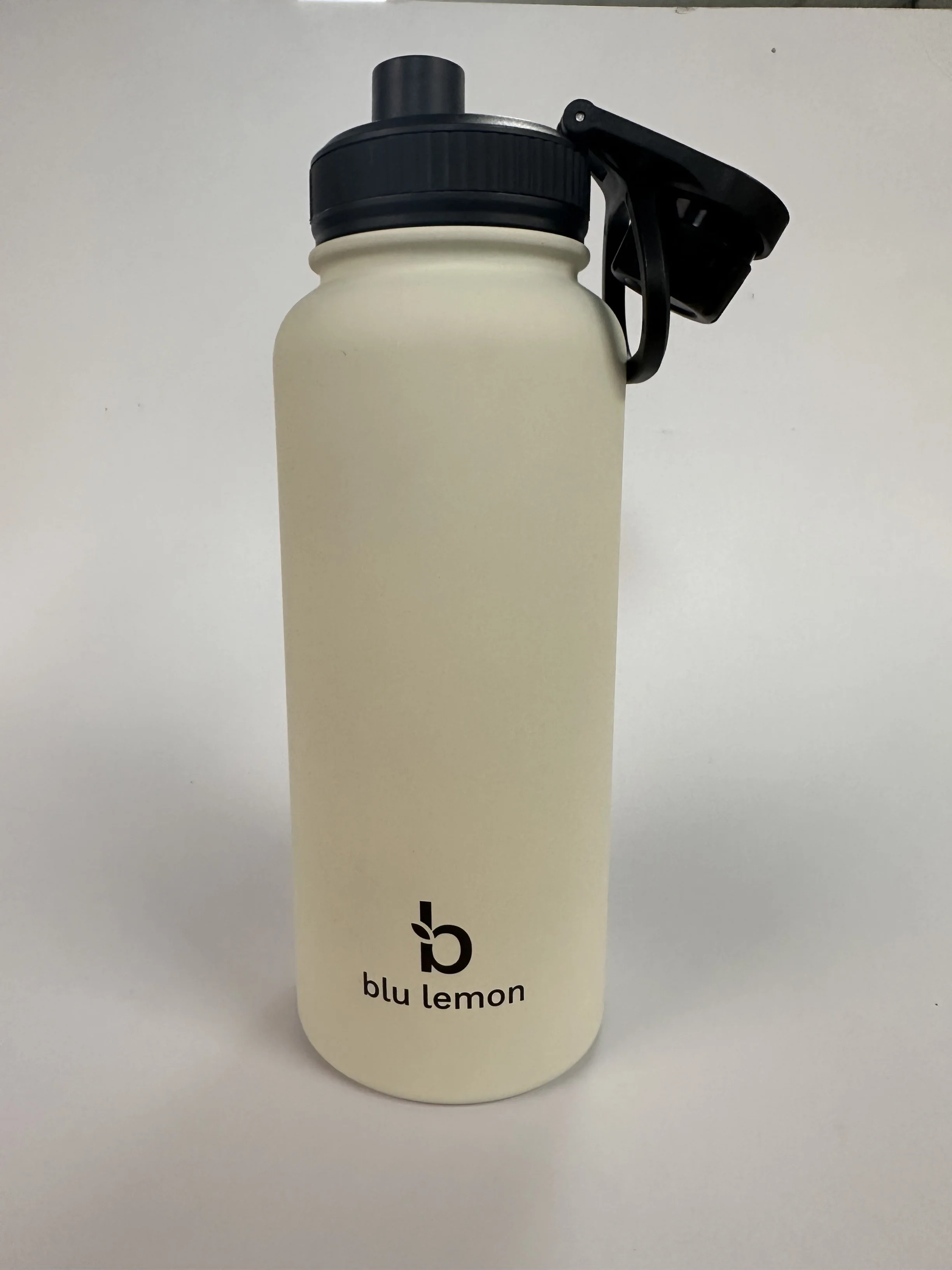 Blu Lemon Sipper Lid 1lt - Image 4