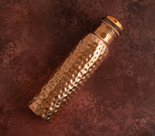 Goodly Gosh Copper Water Bottle Diamond Hammered 950ml Simple Elegance - Image 3